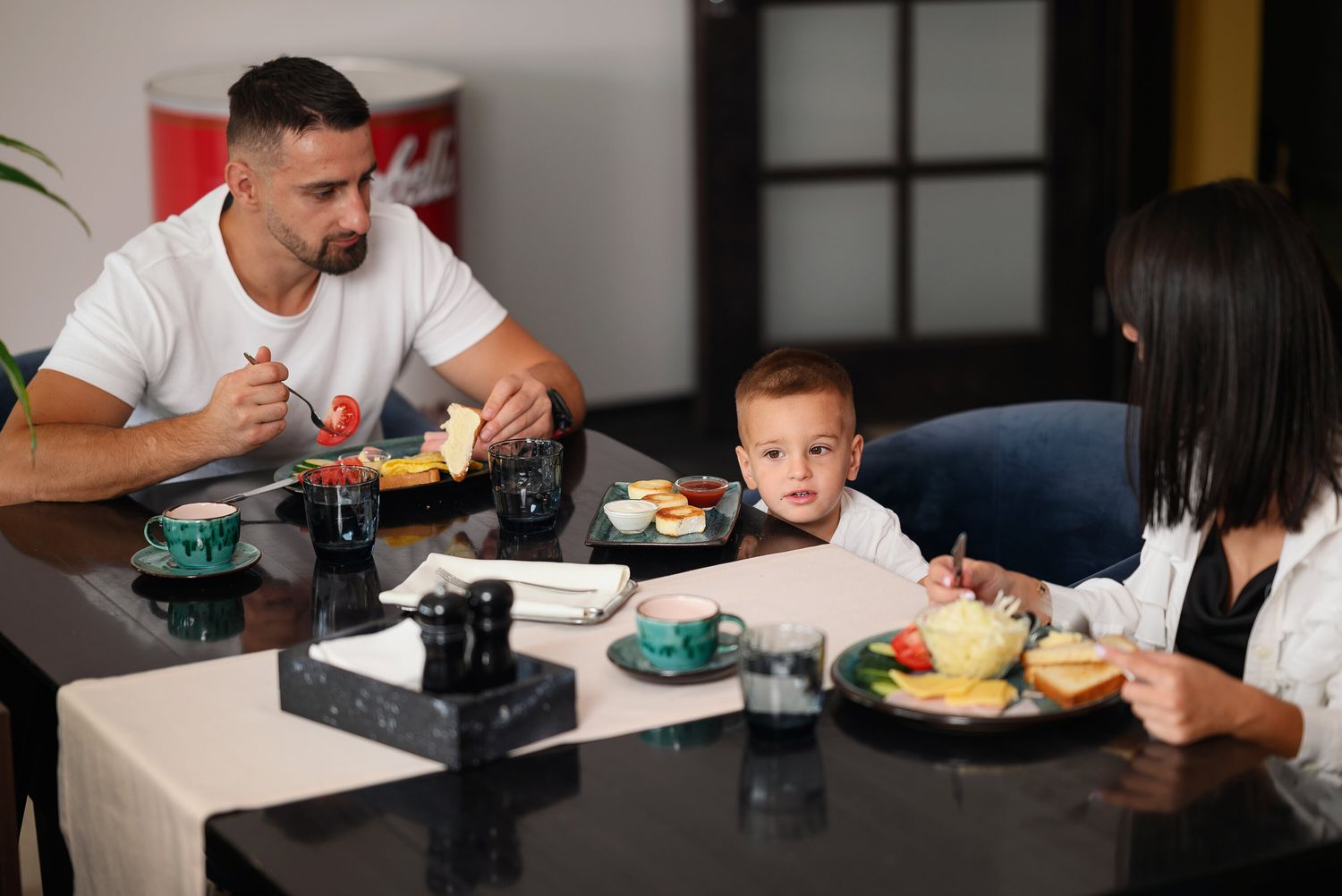 Emigrand Art Hotel-Dining