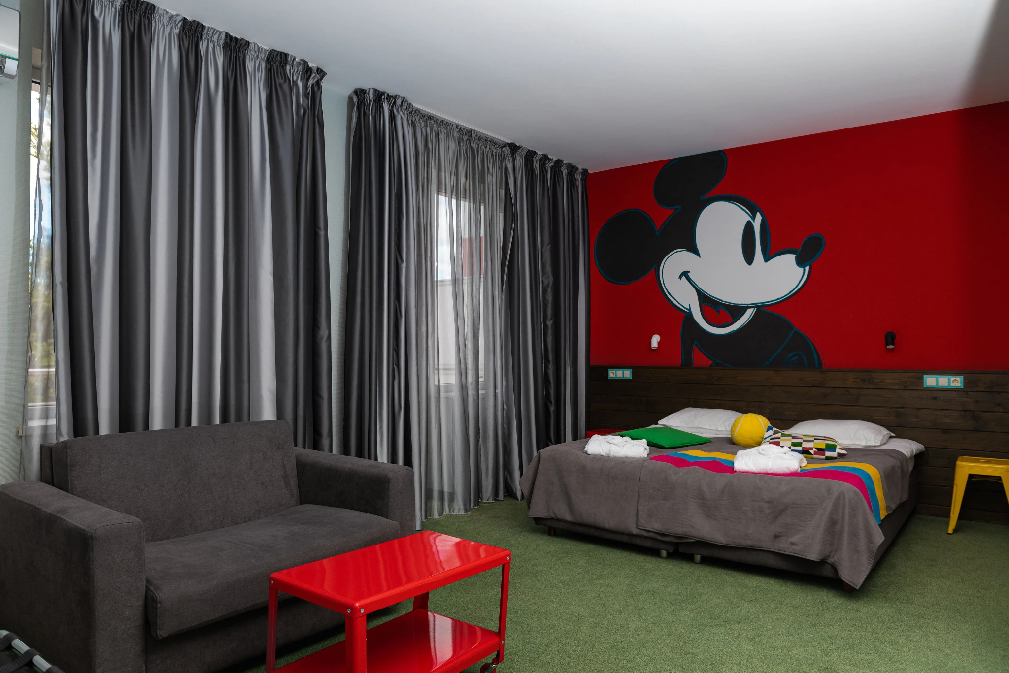 Emigrand Art Hotel