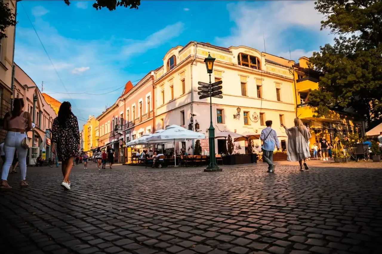 Старовинний дух вулиці Корзо